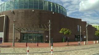 Die Fassade der Stadthalle Bremerhaven.